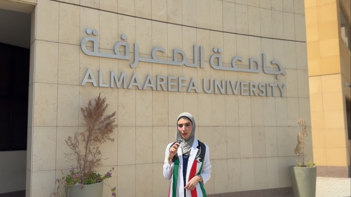 🎥| في إطار تعزيز حضورها الأكاديمي دوليًا..وبصوت طلبتنا الكويتيين في #جامعة_المعرفة، نشارككم جانبًا من تجربتهم الأكاديمي...