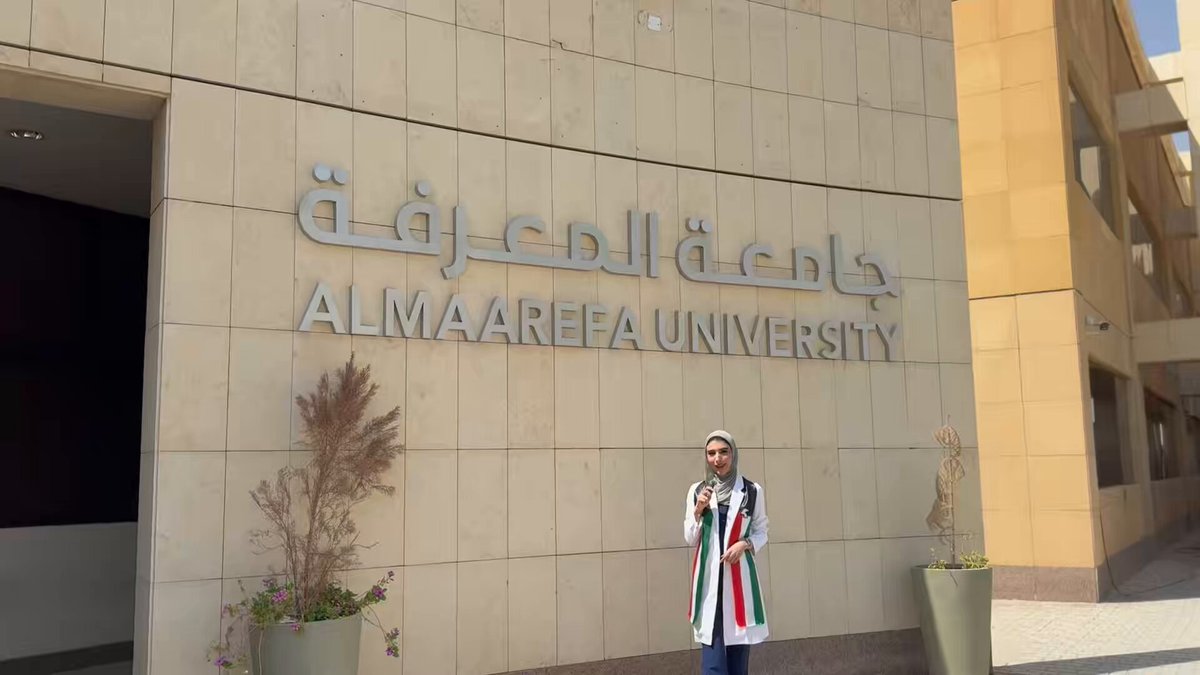 🎥| في إطار تعزيز حضورها الأكاديمي دوليًا..وبصوت طلبتنا الكويتيين في #جامعة_المعرفة، نشارككم جانبًا من تجربتهم الأكاديمية، وندعوكم للتعرف على فرص الدراسة والبرامج الأكاديمية والبحثية التي تقدمها الجامعة. نلتقيكم في #معرض_الكويت_الدولي_للتعليم_العالي.